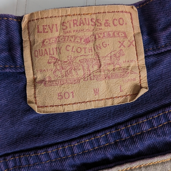 Vintage Levi's 501 Shorts - Picture 4 of 15